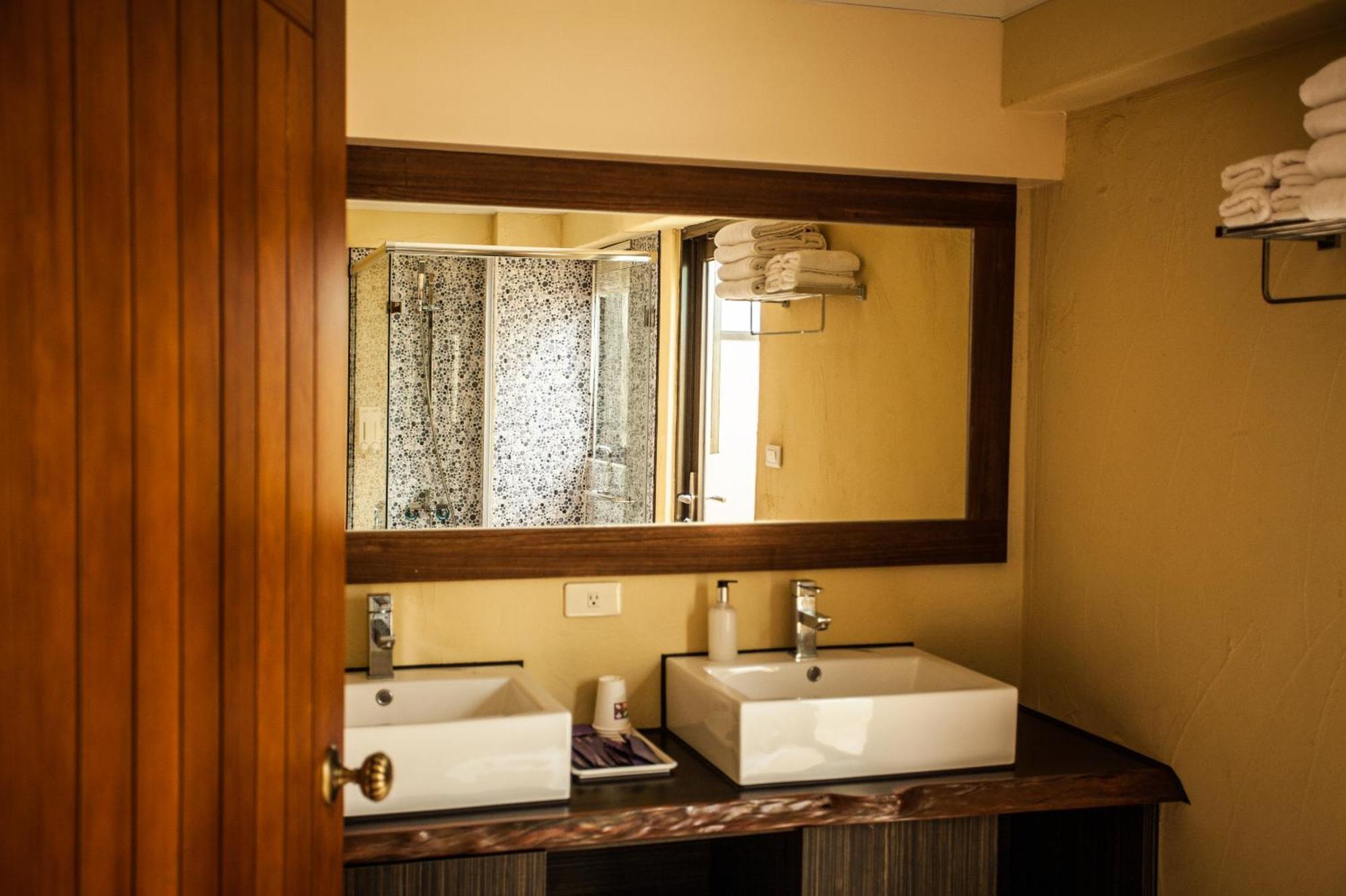 מאקונג Oasis Hotel מראה חיצוני תמונה