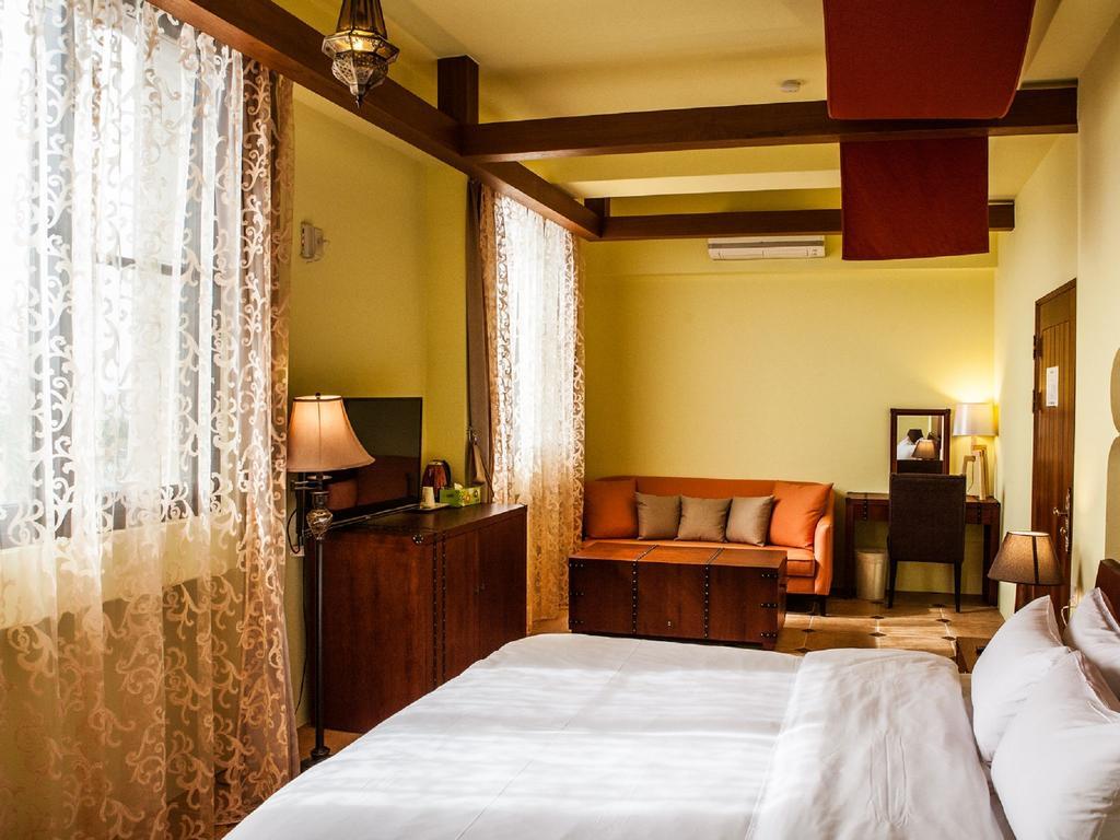 מאקונג Oasis Hotel מראה חיצוני תמונה
