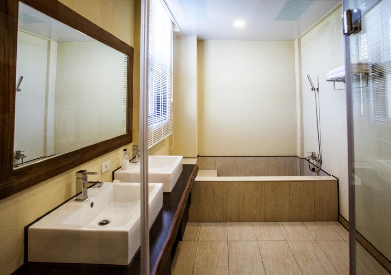 מאקונג Oasis Hotel מראה חיצוני תמונה